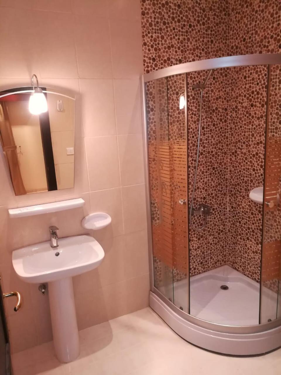 Leen Serviced Apartments Dzsidda Kültér fotó