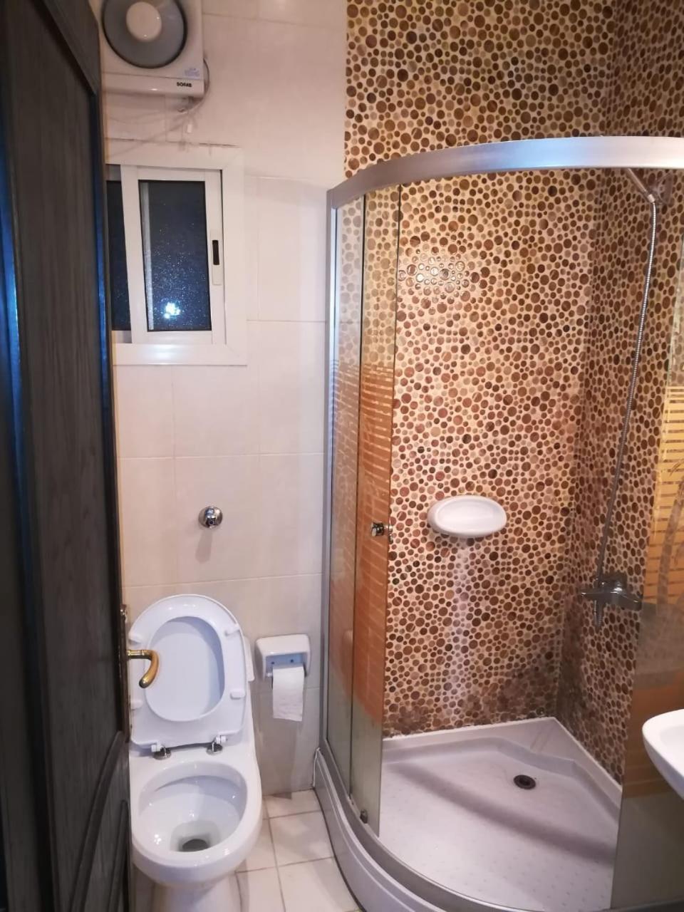Leen Serviced Apartments Dzsidda Kültér fotó