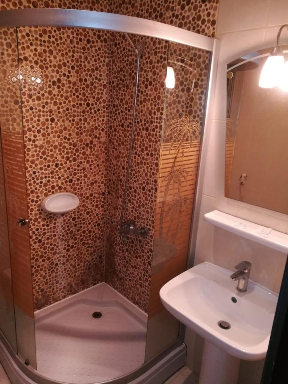 Leen Serviced Apartments Dzsidda Kültér fotó